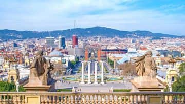 Barcelona Highlights Private Half Day Tour with Sagrada Familia Visit - In out Barcelona Tours