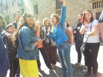 Barcelona Highlights Sightseeing and Gothic Quarter Small Group Half Day Tour - In out Barcelona Tours