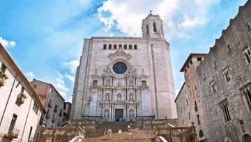 Medieval Girona and Dali Museum in Figueres Private Day Tour - In out Barcelona Tours