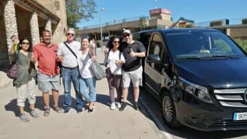 Tour privado de Montserrat y Degustacion Vino y Cava en exclusiva Bodega Penedés.Excursion de un dia - In out Barcelona Tours