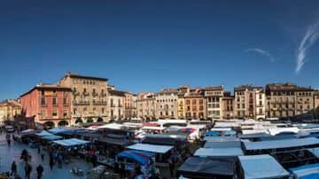 Besalú and three Medieval Towns Full Day Private Tour - In out Barcelona Tours